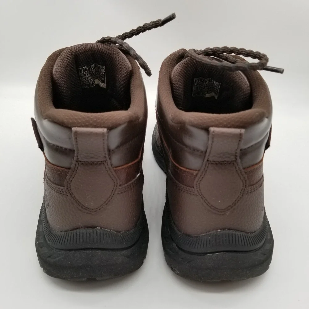 Skechers crafted modern